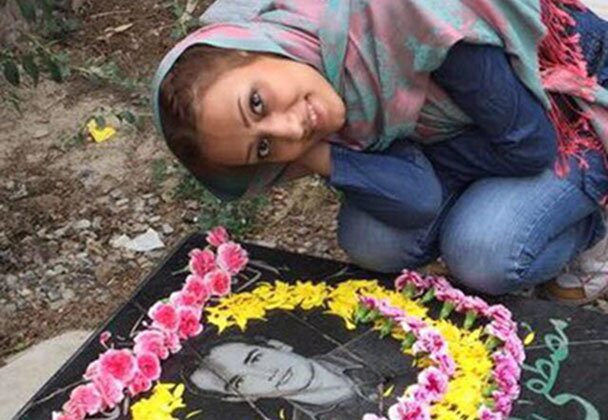 Iran: Intelligence agents threaten Maryam Karimbeigi