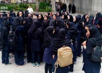 Over 400 children among those arrested during Iran protests